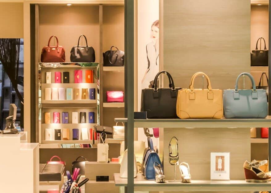 découvrez les dernières tendances de la mode, les astuces de style et les nouveautés fashion pour sublimer votre look au quotidien. restez à la pointe de la mode !