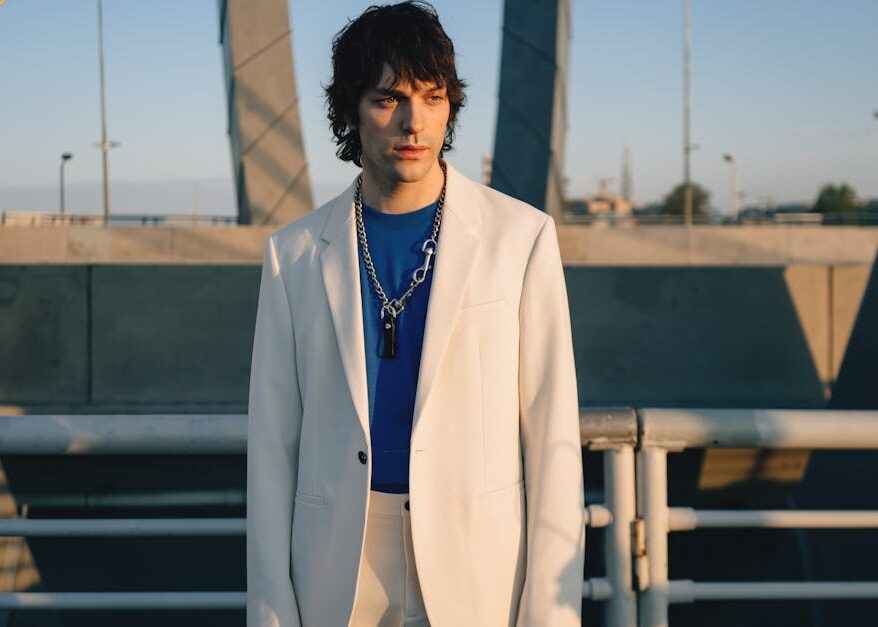 découvrez notre lookbook : une sélection inspirante de tenues tendance, d'idées stylées et de conseils mode pour renouveler votre garde-robe. explorez nos collections pour trouver votre prochain coup de cœur !