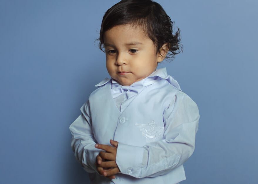 découvrez notre collection de vêtements stylés pour enfants : des tenues tendance, confortables et de qualité, parfaites pour toutes les occasions. faites plaisir à vos petits avec un look unique et moderne !